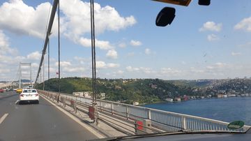 Endspurt über die Fatih Sultan Mehmet Brücke